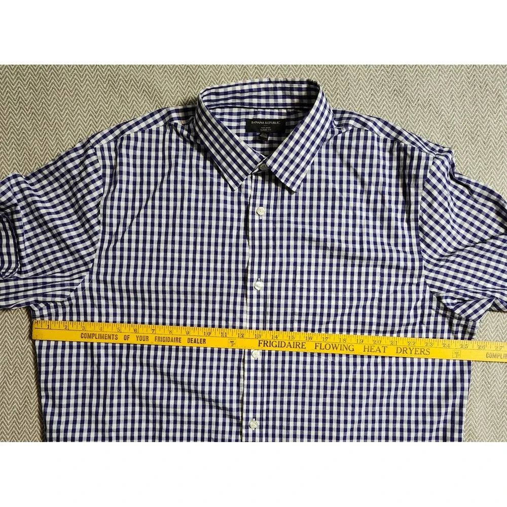 Banana Republic Mens XL Blue Gingham Non Iron Classic Fit Button Down Shirt